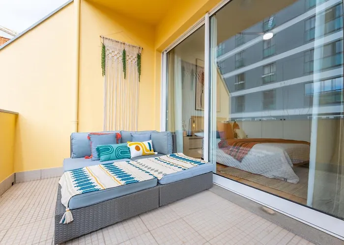 Flh Urban Escape Flat Φουνκάλ